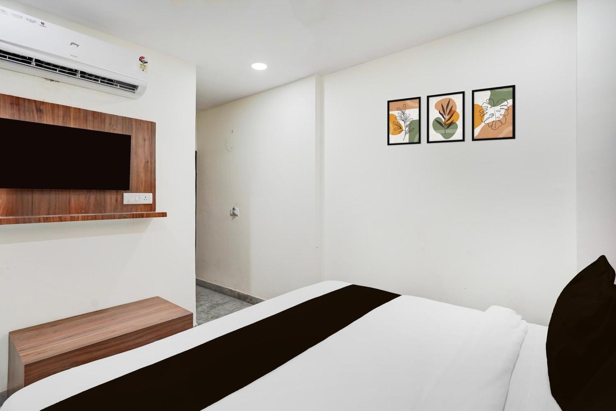 Hotel O Indirapuram Grand Газиабад Экстерьер фото