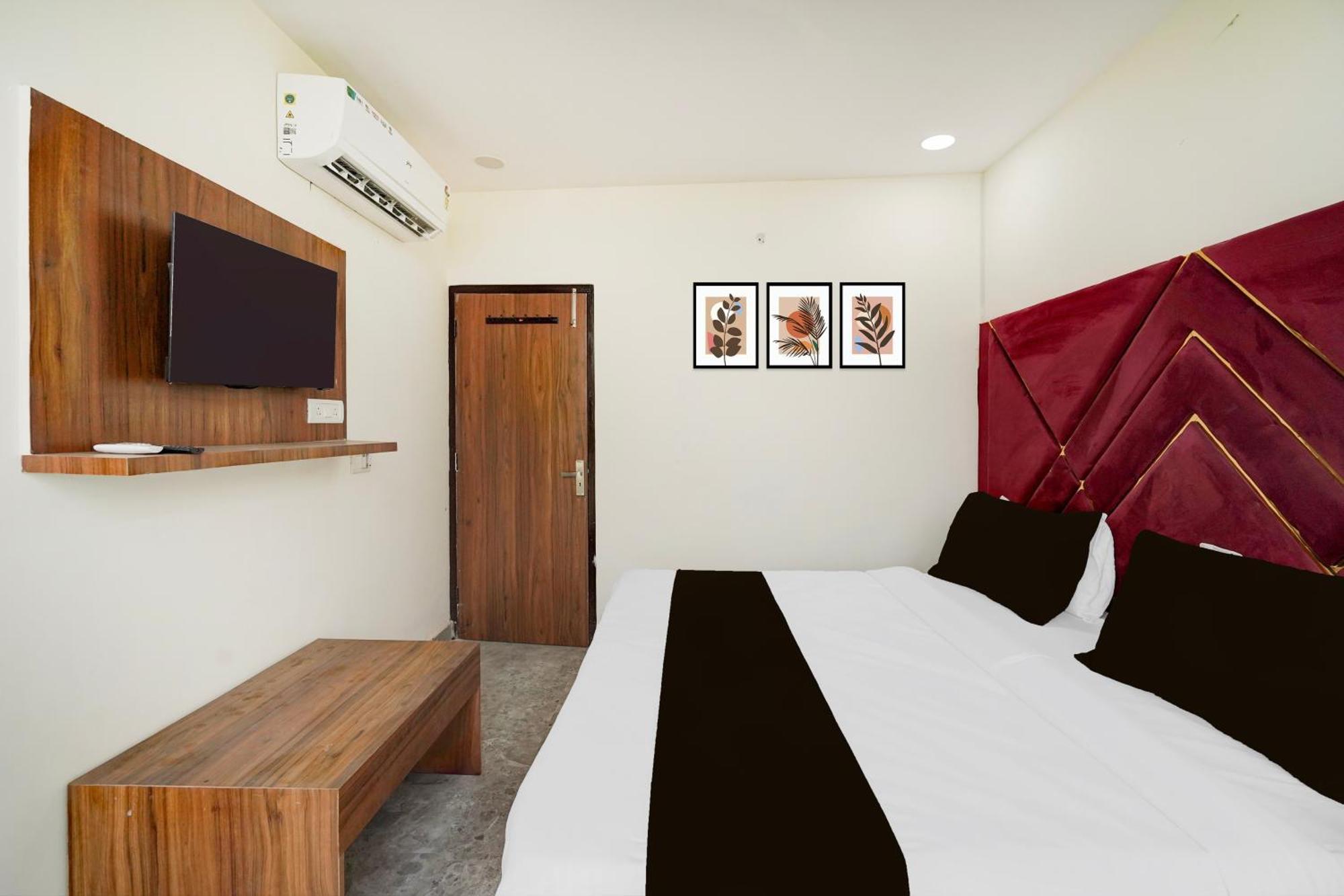 Hotel O Indirapuram Grand Газиабад Экстерьер фото