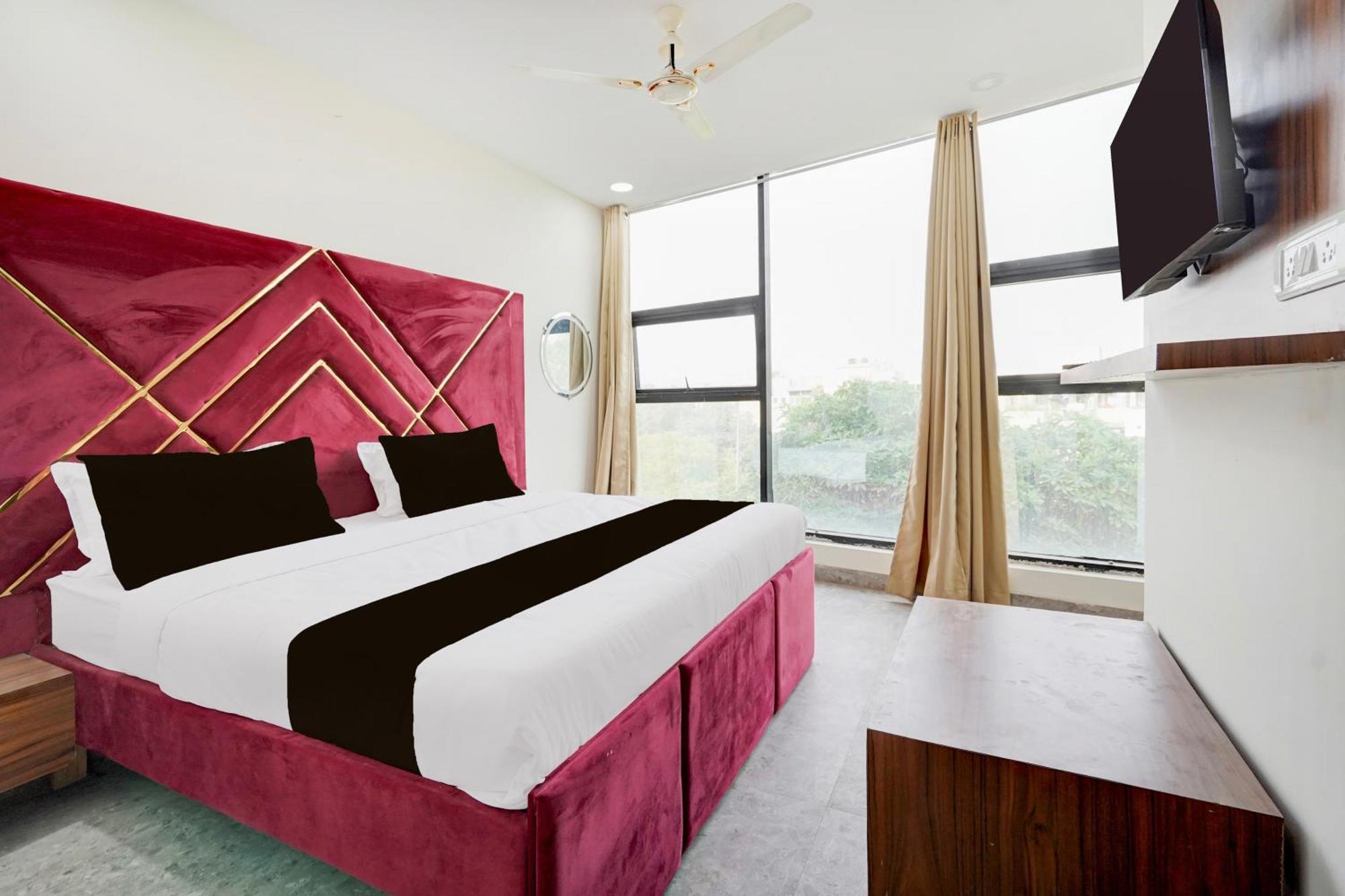 Hotel O Indirapuram Grand Газиабад Экстерьер фото